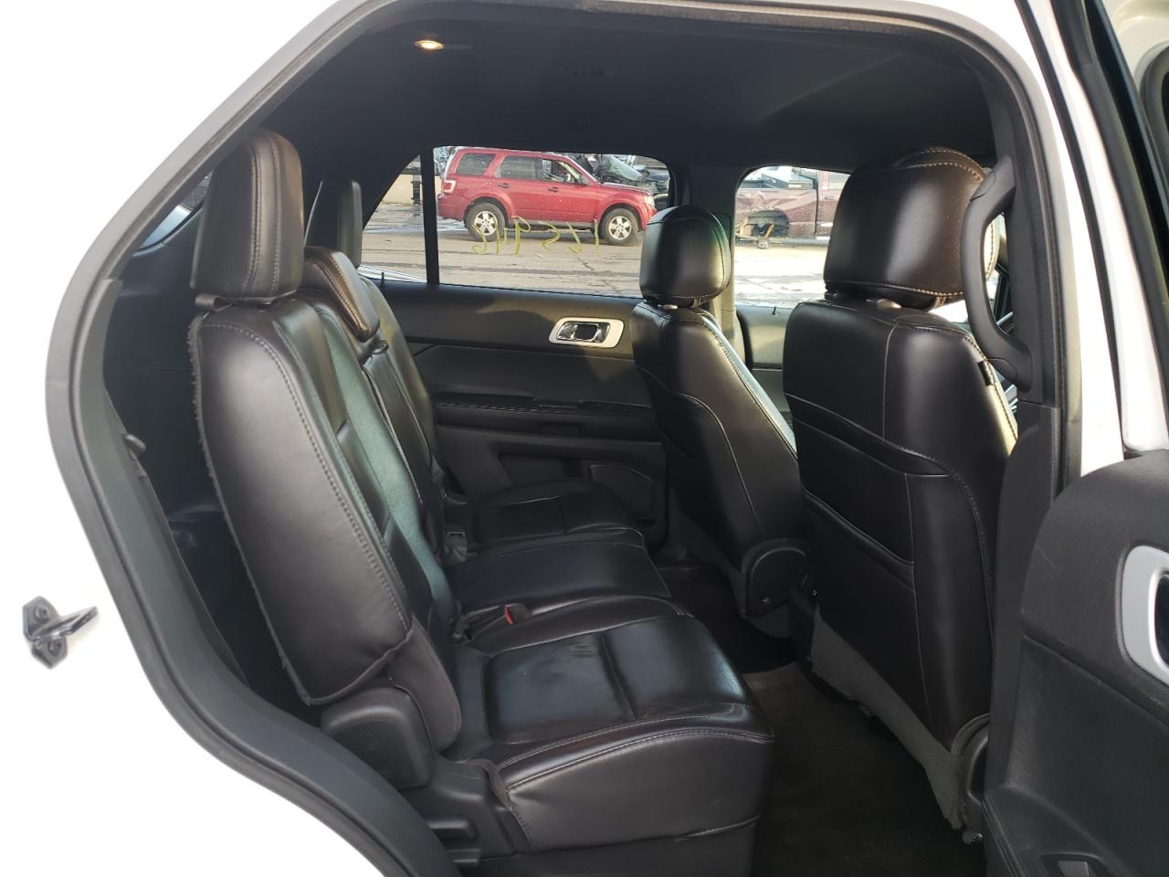 Photo 6 from auction – 2013 FORD EXPLORER L with VIN 1FM5K8F88DGA64050