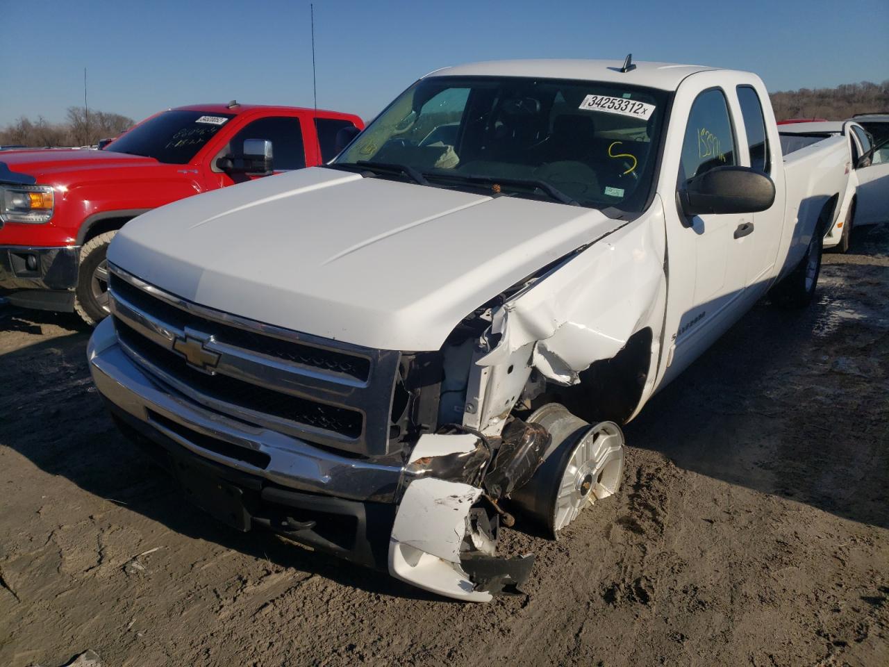 Photo 2 from auction – 2011 CHEVROLET SILVERADO with VIN 1GCRKSE09BZ151441