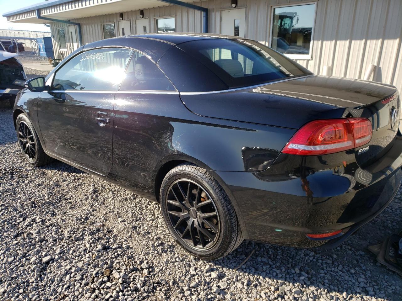 Photo 3 from auction – 2012 VOLKSWAGEN EOS KOMFOR with VIN WVWBW7AH5CV006162