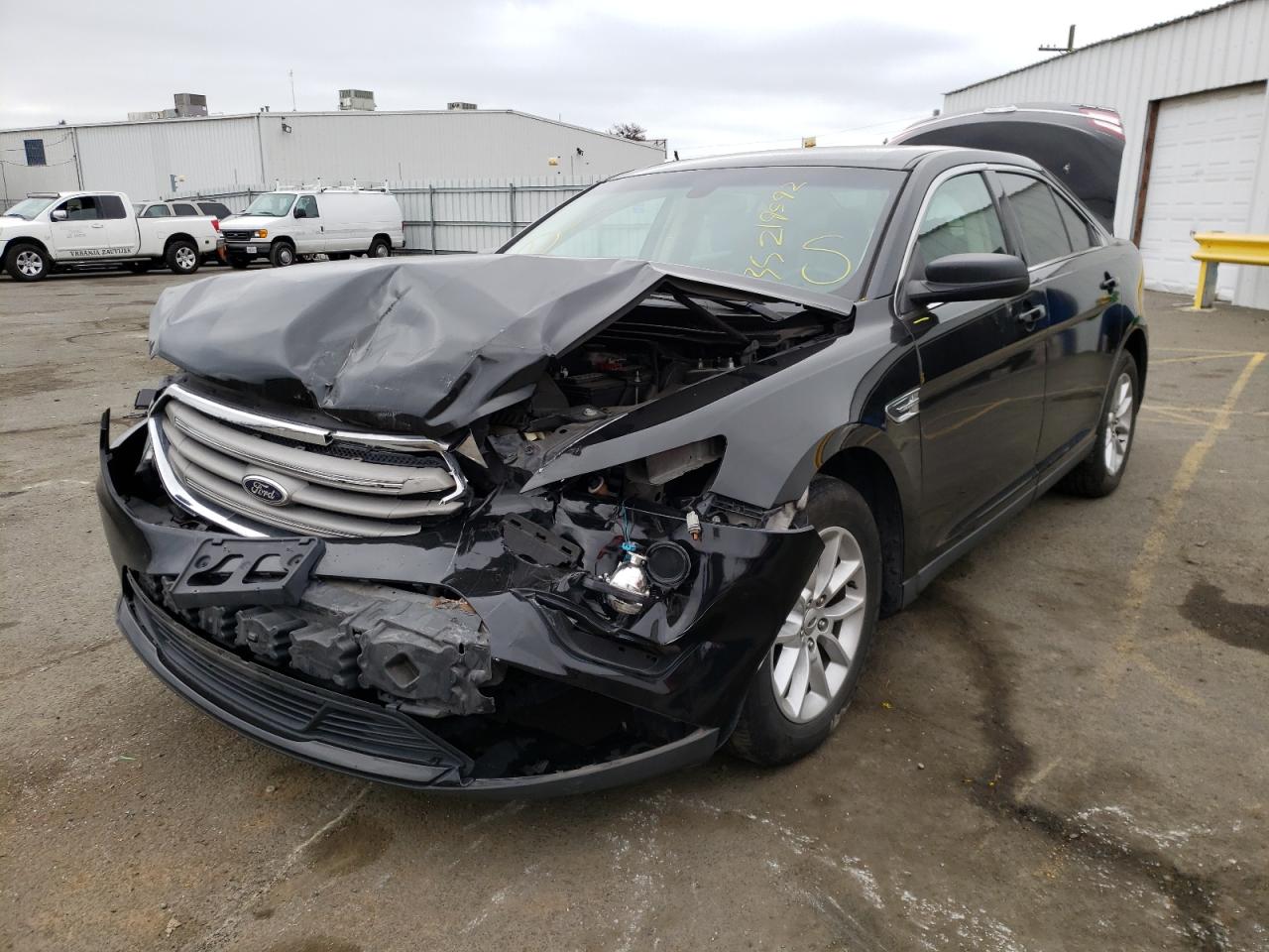 Фото 2 с аукциона – 2015 FORD TAURUS SE с VIN 1FAHP2D81FG124424