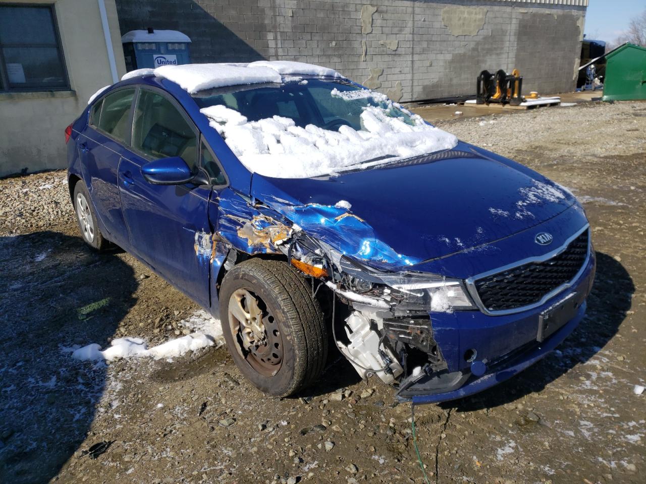 Photo 1 from auction – 2017 KIA FORTE LX with VIN 3KPFK4A75HE039063