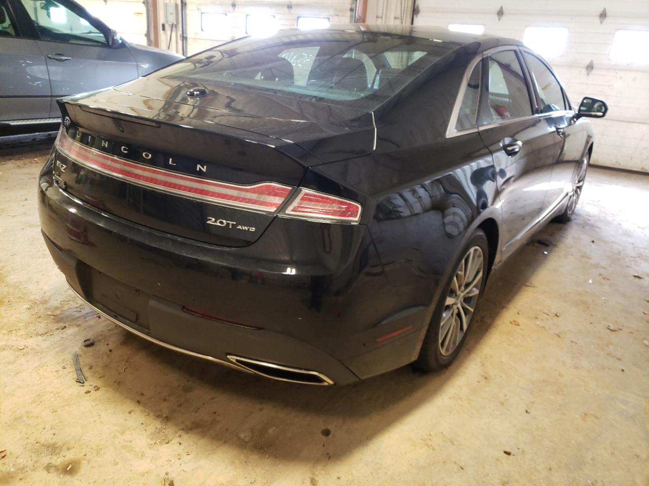 Photo 4 from auction – 2018 LINCOLN MKZ SELECT with VIN 3LN6L5D92JR601978