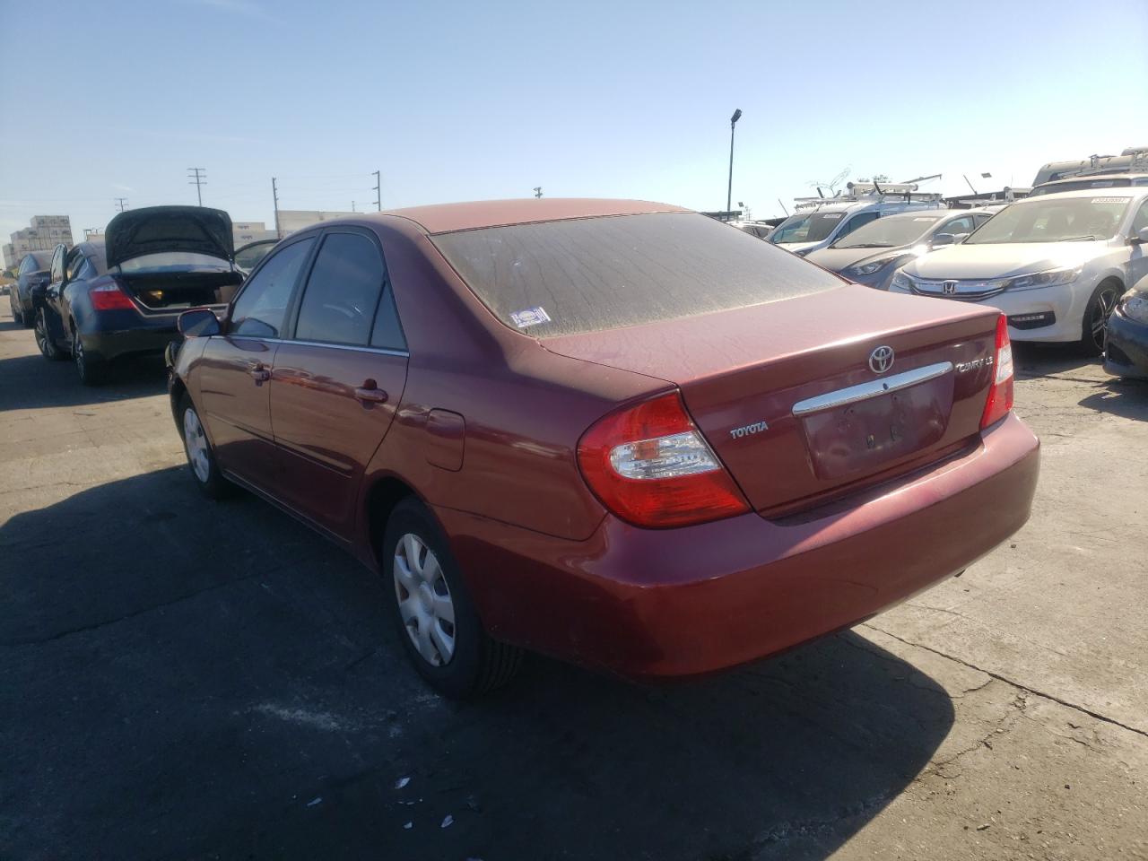 Photo 3 from auction – 2003 TOYOTA CAMRY LE with VIN JTDBE32K030161530