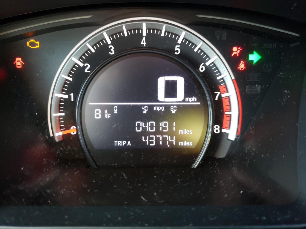 Photo 8 from auction – 2018 HONDA CIVIC LX with VIN 19XFC2F53JE032658
