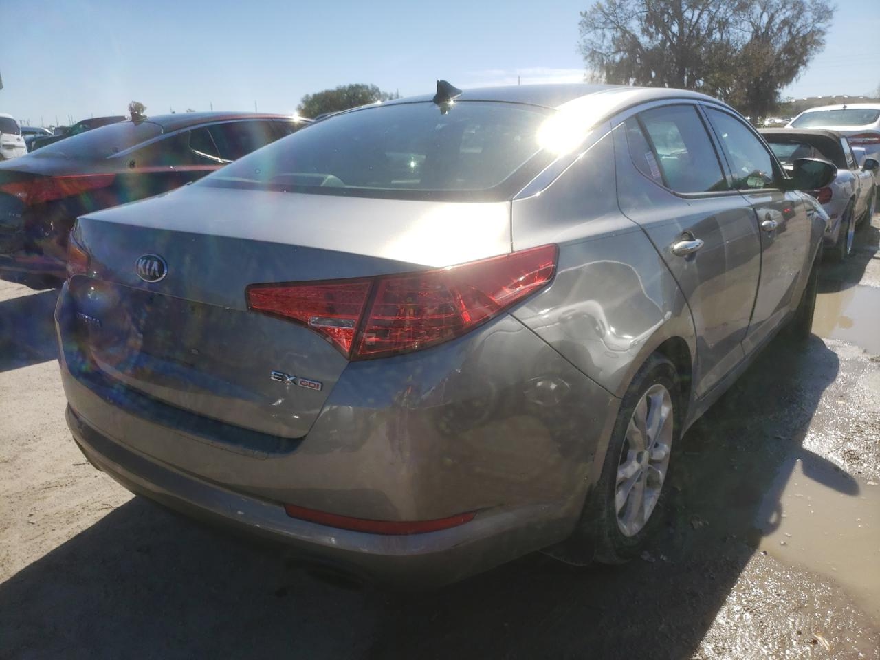 Photo 4 from auction – 2013 KIA OPTIMA EX with VIN 5XXGN4A71DG163621