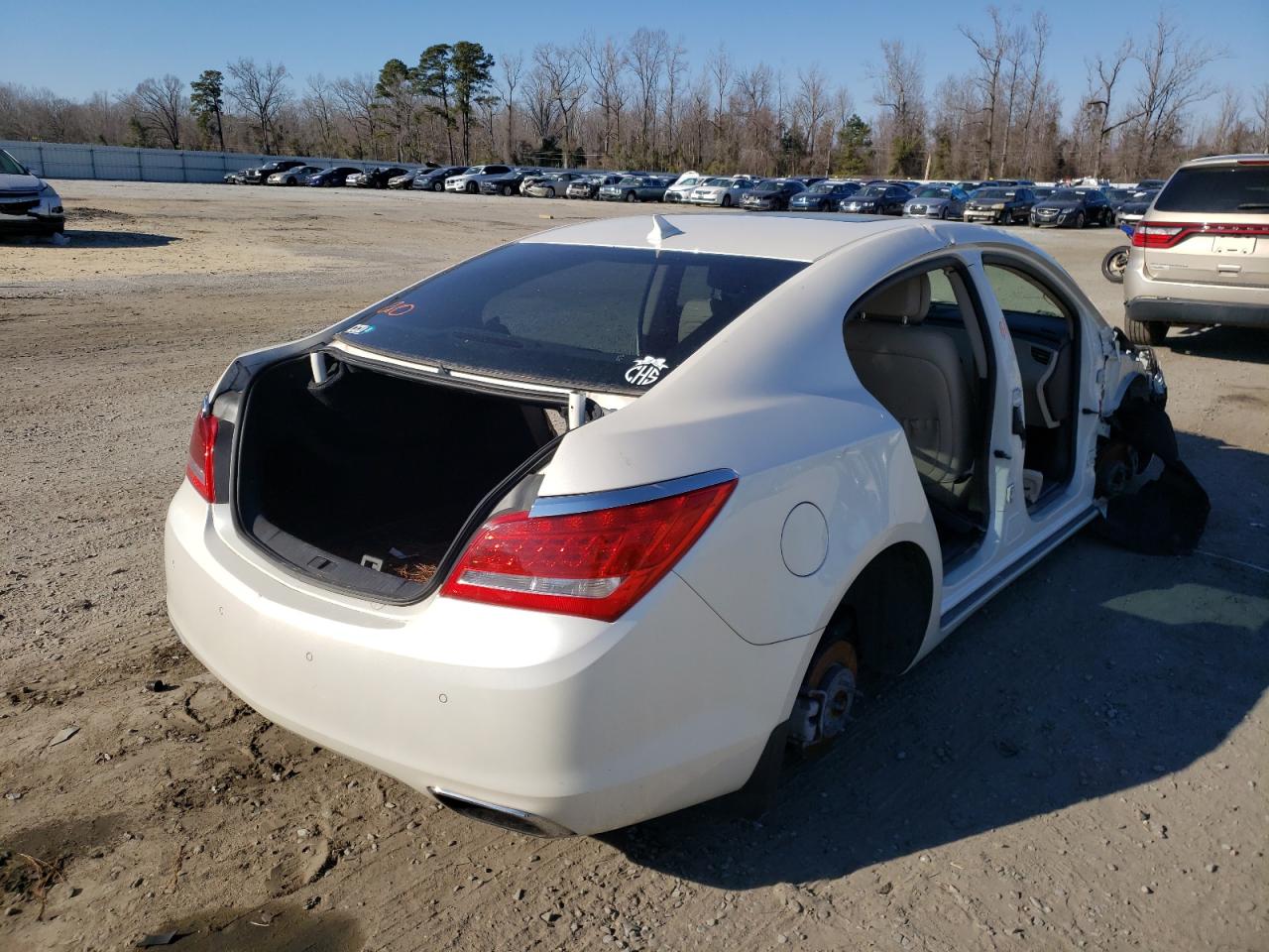 Photo 4 from auction – 2014 BUICK LACROSSE with VIN 1G4GC5G38EF173431