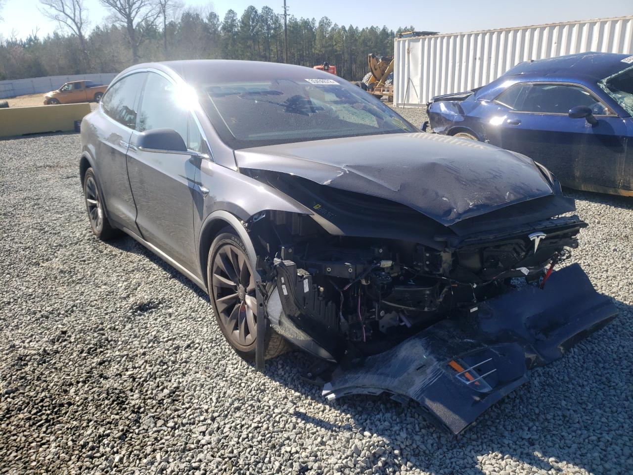 TESLA MODEL X 2018 with VIN 5YJXCBE26JF091418 - Photo from auction
