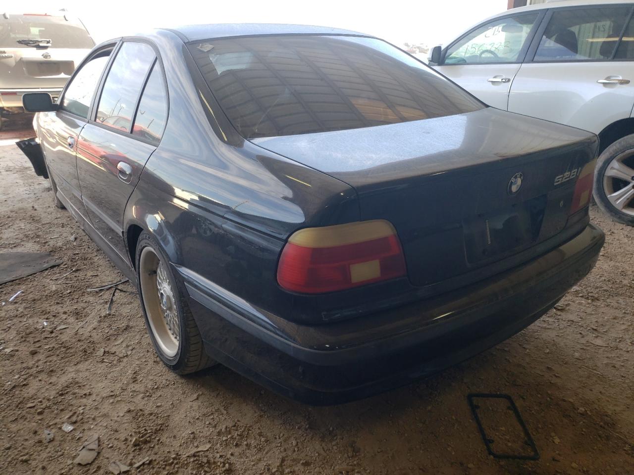 Photo 3 from auction – 2000 BMW 528 I AUTO with VIN WBADM6342YGU22388