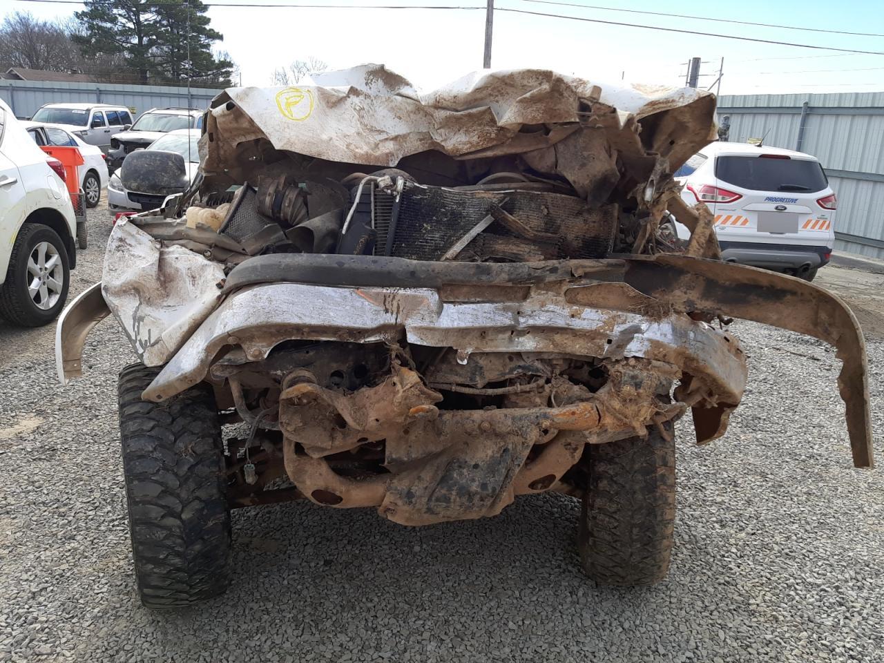 Photo 7 from auction – 2004 CHEVROLET SILVERADO with VIN 2GCEK19T641280634