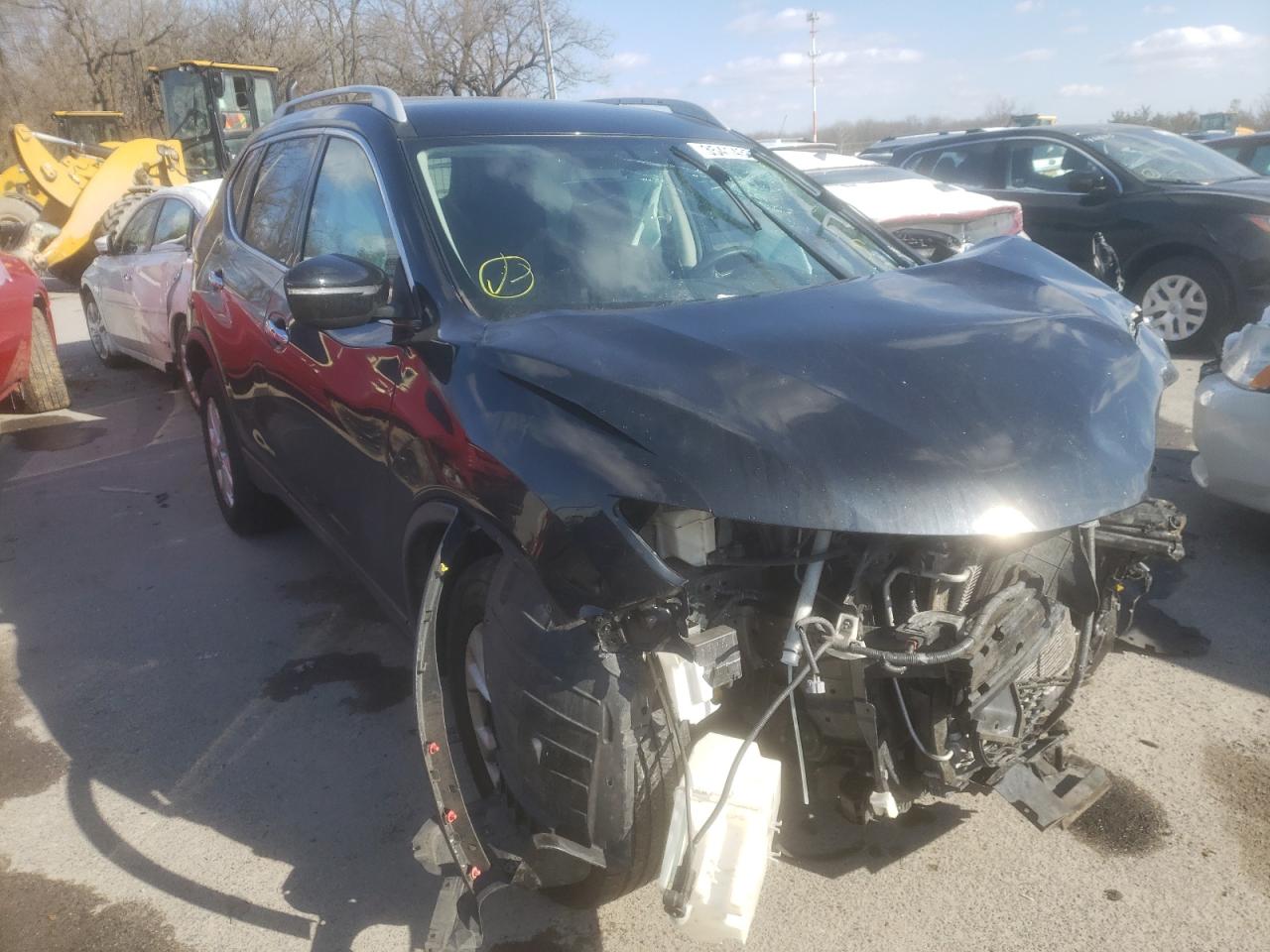 NISSAN ROGUE S 2014 with VIN 5N1AT2MV0EC772707 - Photo from auction