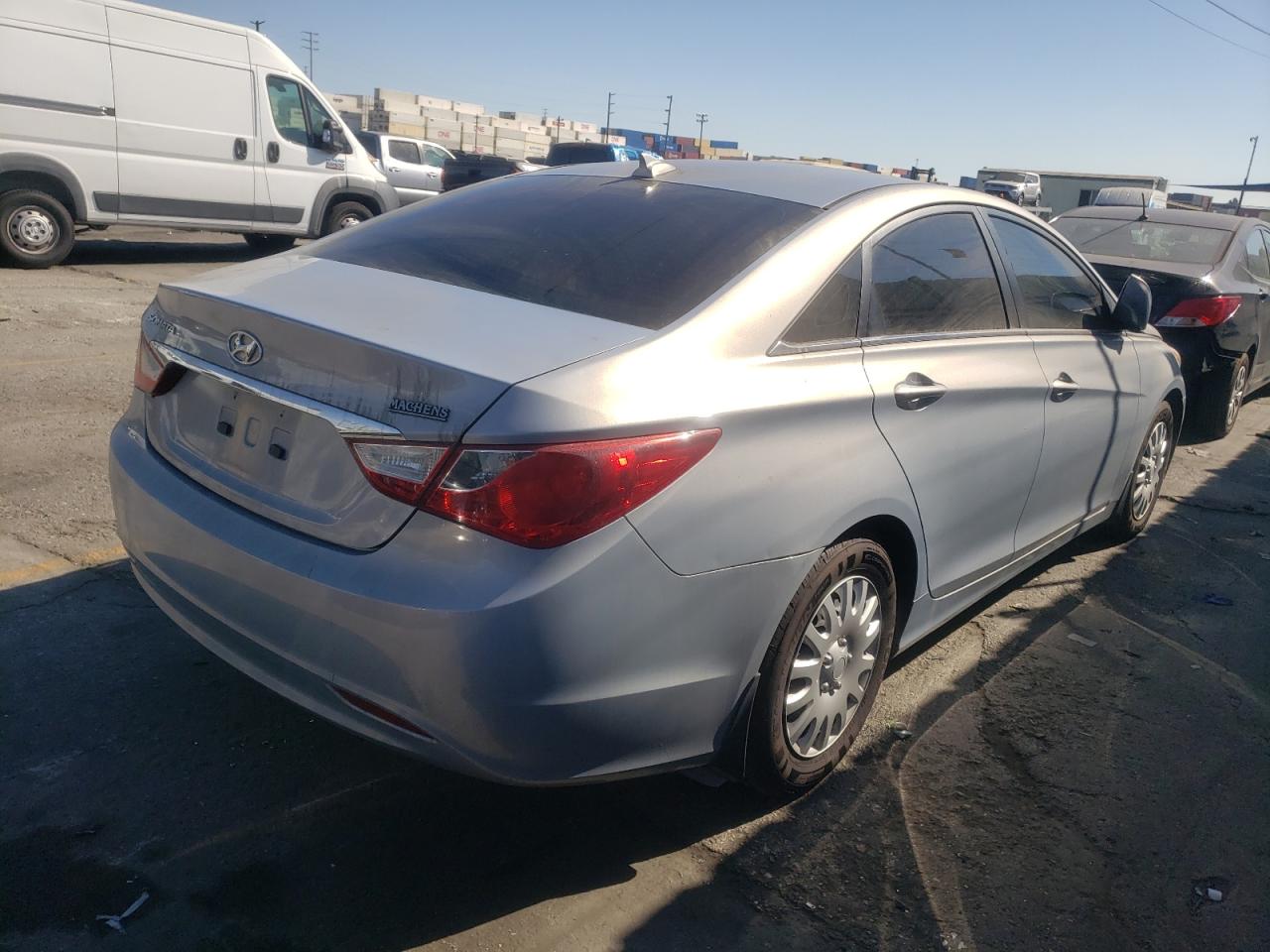 Photo 4 from auction – 2012 HYUNDAI SONATA GLS with VIN 5NPEB4AC0CH373434