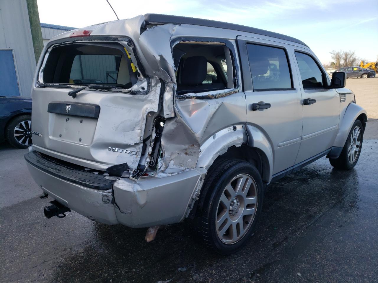 Photo 4 from auction – 2010 DODGE NITRO HEAT with VIN 1D4PT4GK5AW173454