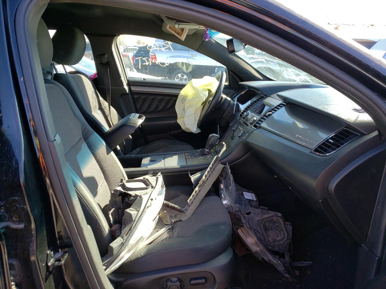Photo 5 from auction – 2013 FORD TAURUS SEL with VIN 1FAHP2E80DG103821