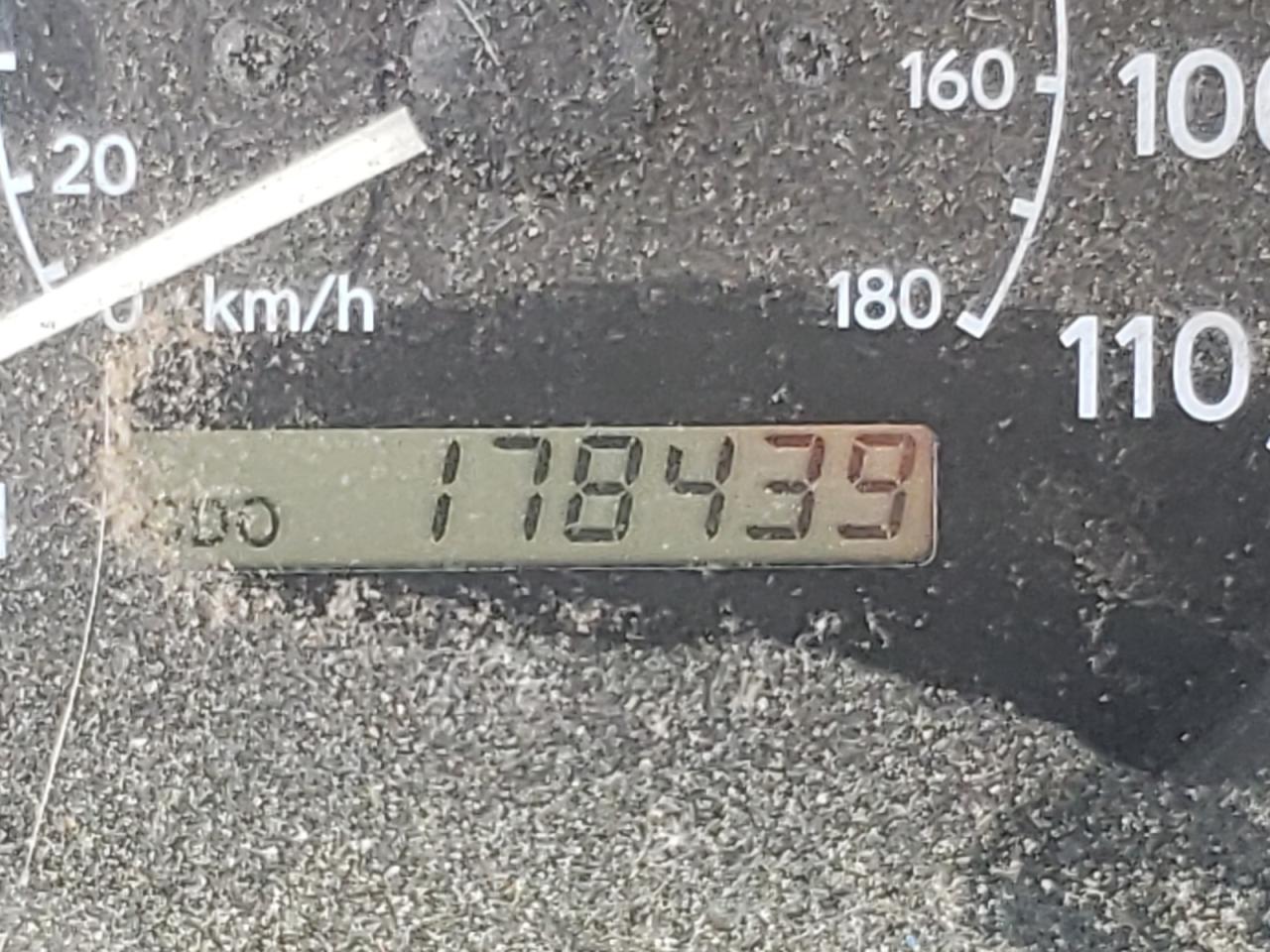 Photo 8 from auction – 2001 TOYOTA COROLLA with VIN 2T1BR12E01C487897