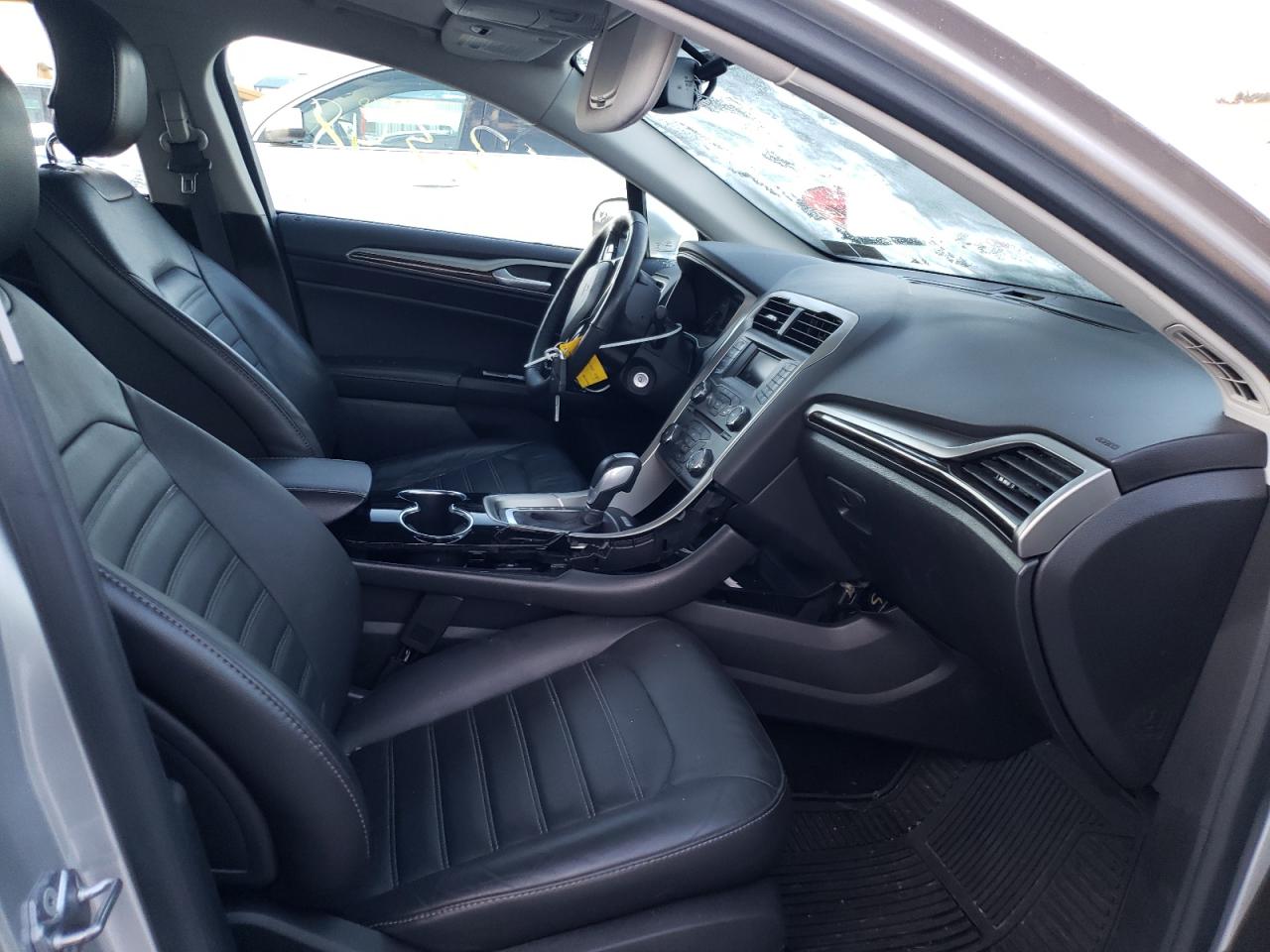 Photo 5 from auction – 2014 FORD FUSION SE with VIN 3FA6P0HD0ER210334