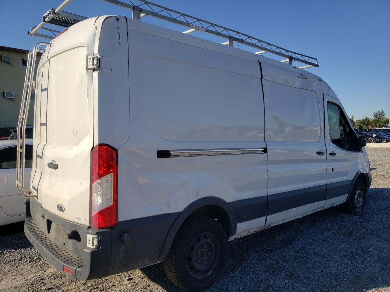 Photo 4 from auction – 2016 FORD TRANSIT T- with VIN 1FTYR2CM4GKA11021