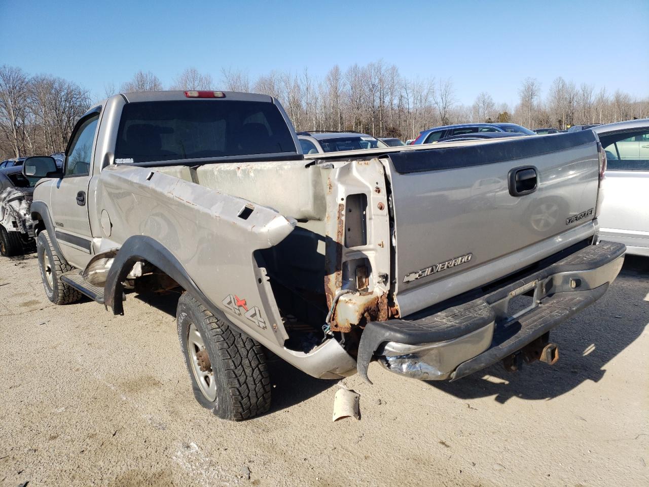 Photo 3 from auction – 2004 CHEVROLET SILVERADO with VIN 1GCHK24U84E165728
