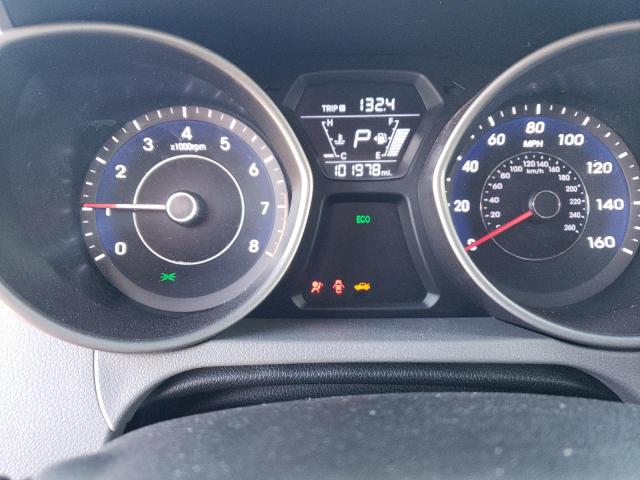 Photo 8 from auction – 2016 HYUNDAI ELANTRA SE with VIN 5NPDH4AE5GH707474