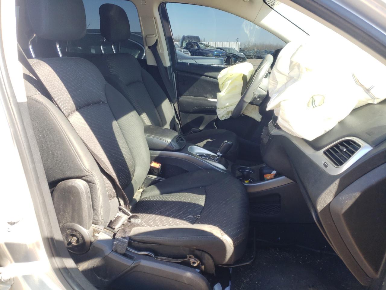 Photo 5 from auction – 2011 DODGE JOURNEY MA with VIN 3D4PH1FG9BT565390