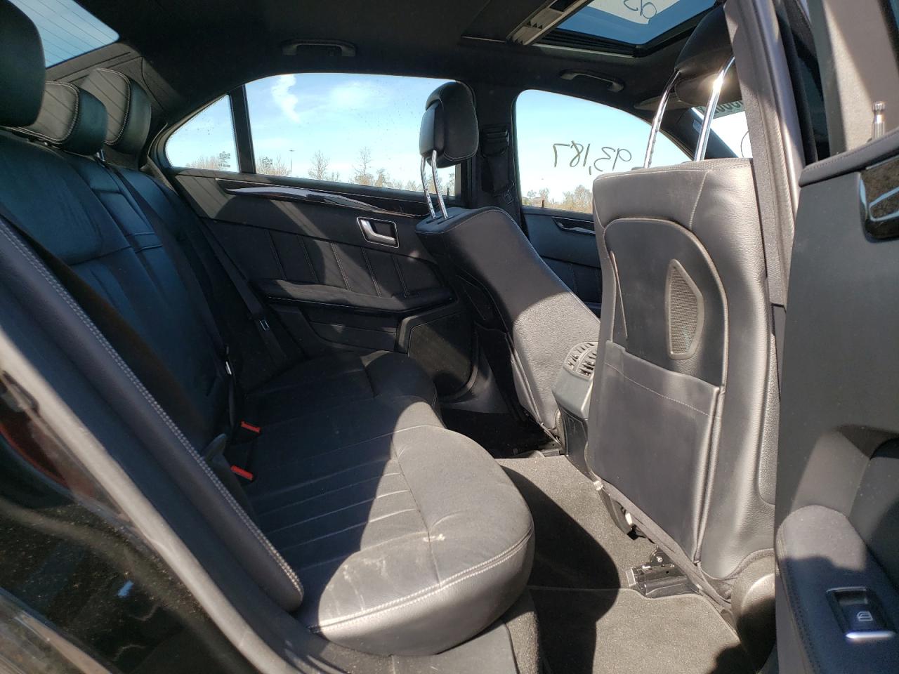 Photo 6 from auction – 2015 MERCEDES-BENZ E 400 with VIN WDDHF6FB6FB155832