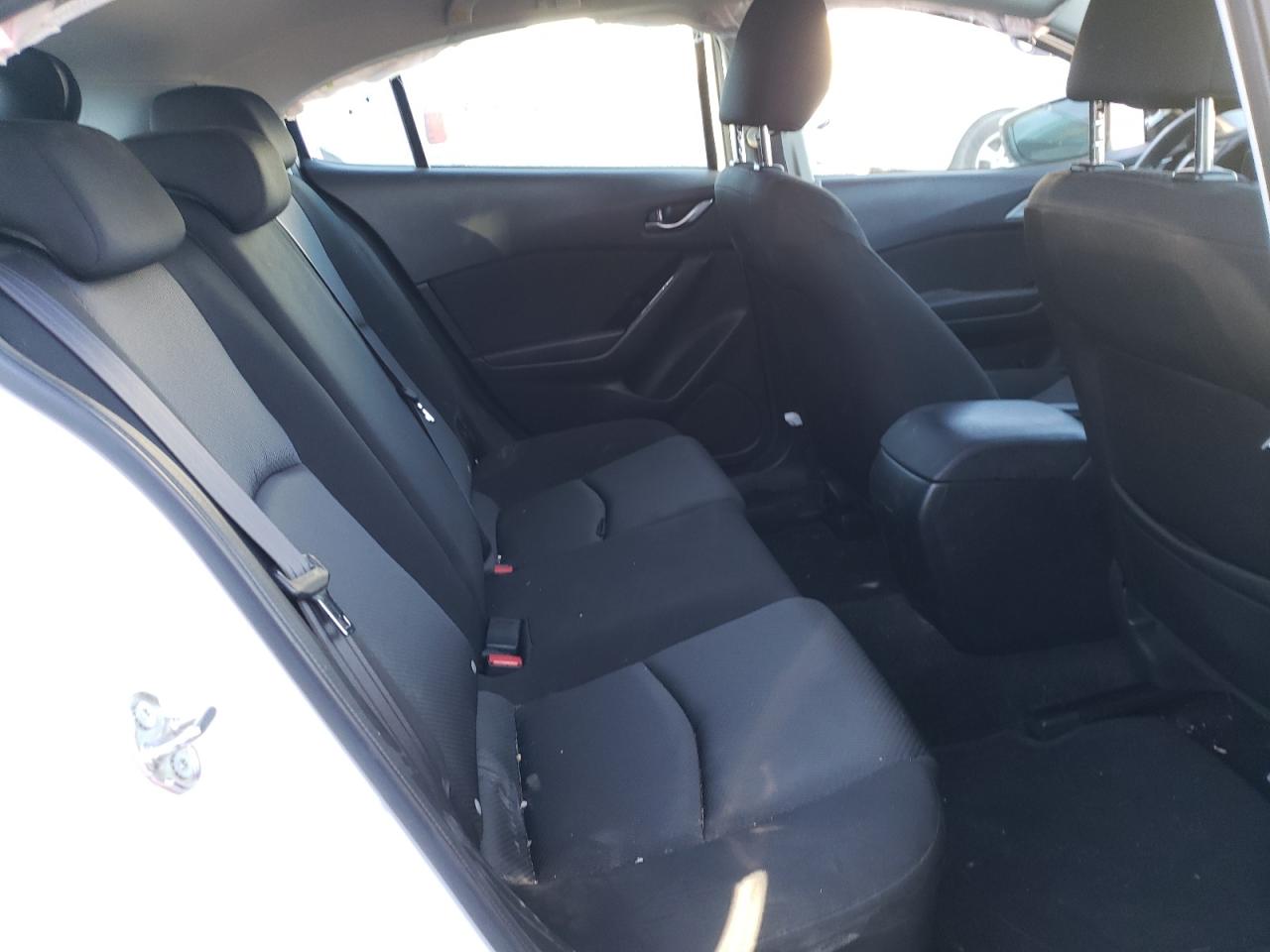 Photo 6 from auction – 2017 MAZDA 3 SPORT with VIN 3MZBN1K74HM157661