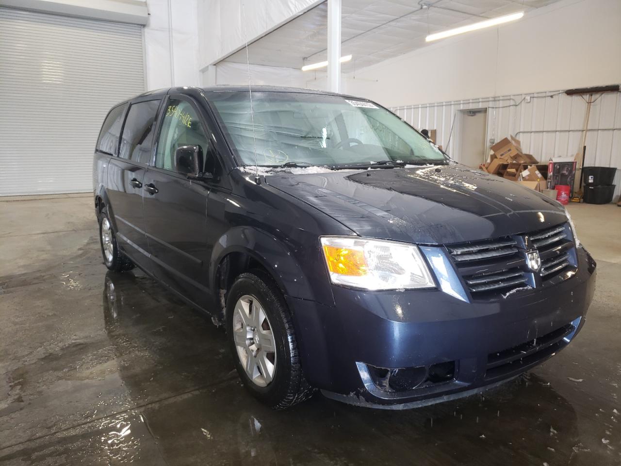 DODGE GRAND CARA 2008 with VIN 1D8HN44H68B141054 - Photo from auction