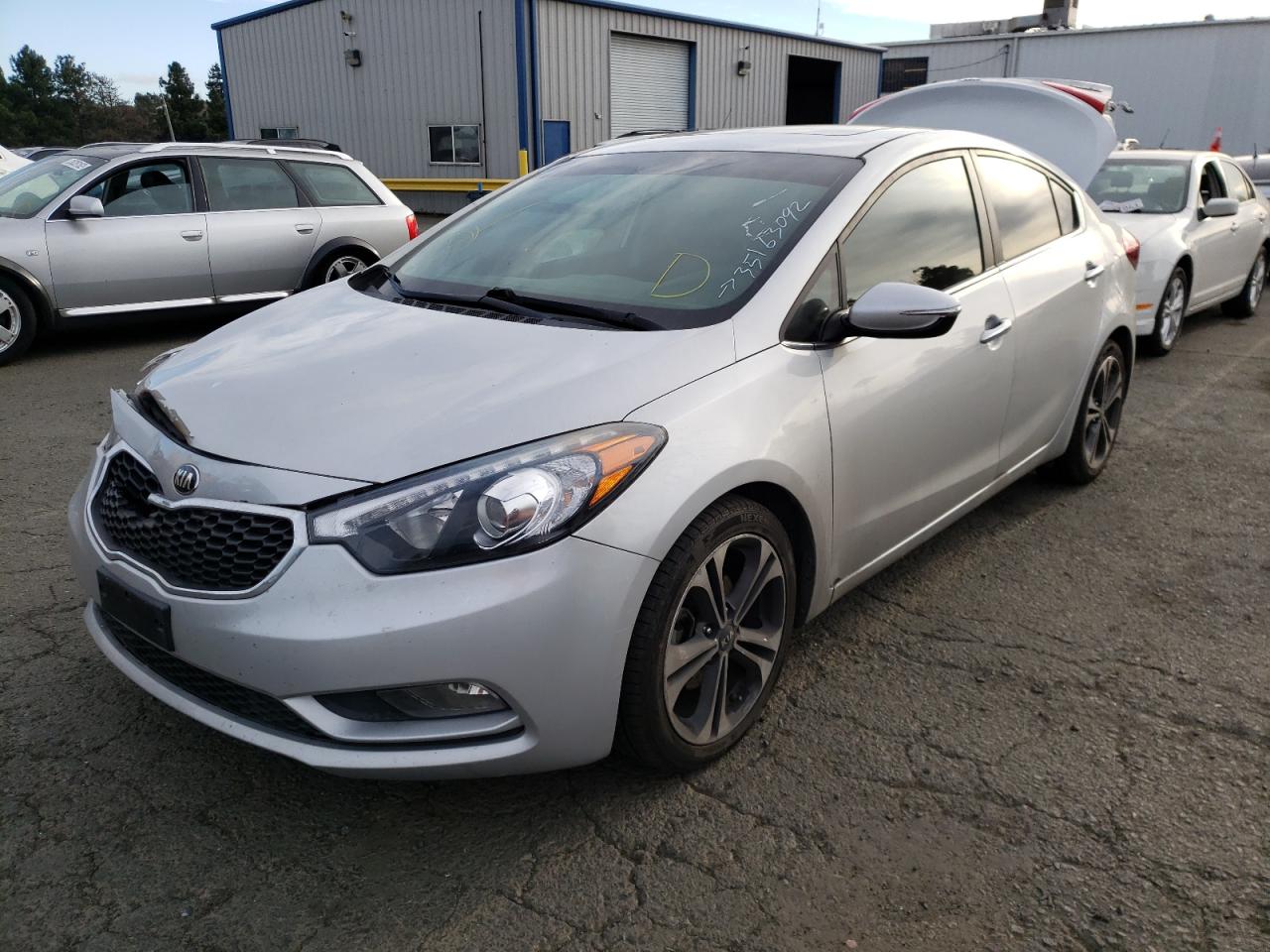 Photo 2 from auction – 2016 KIA FORTE EX with VIN KNAFZ4A80G5530619