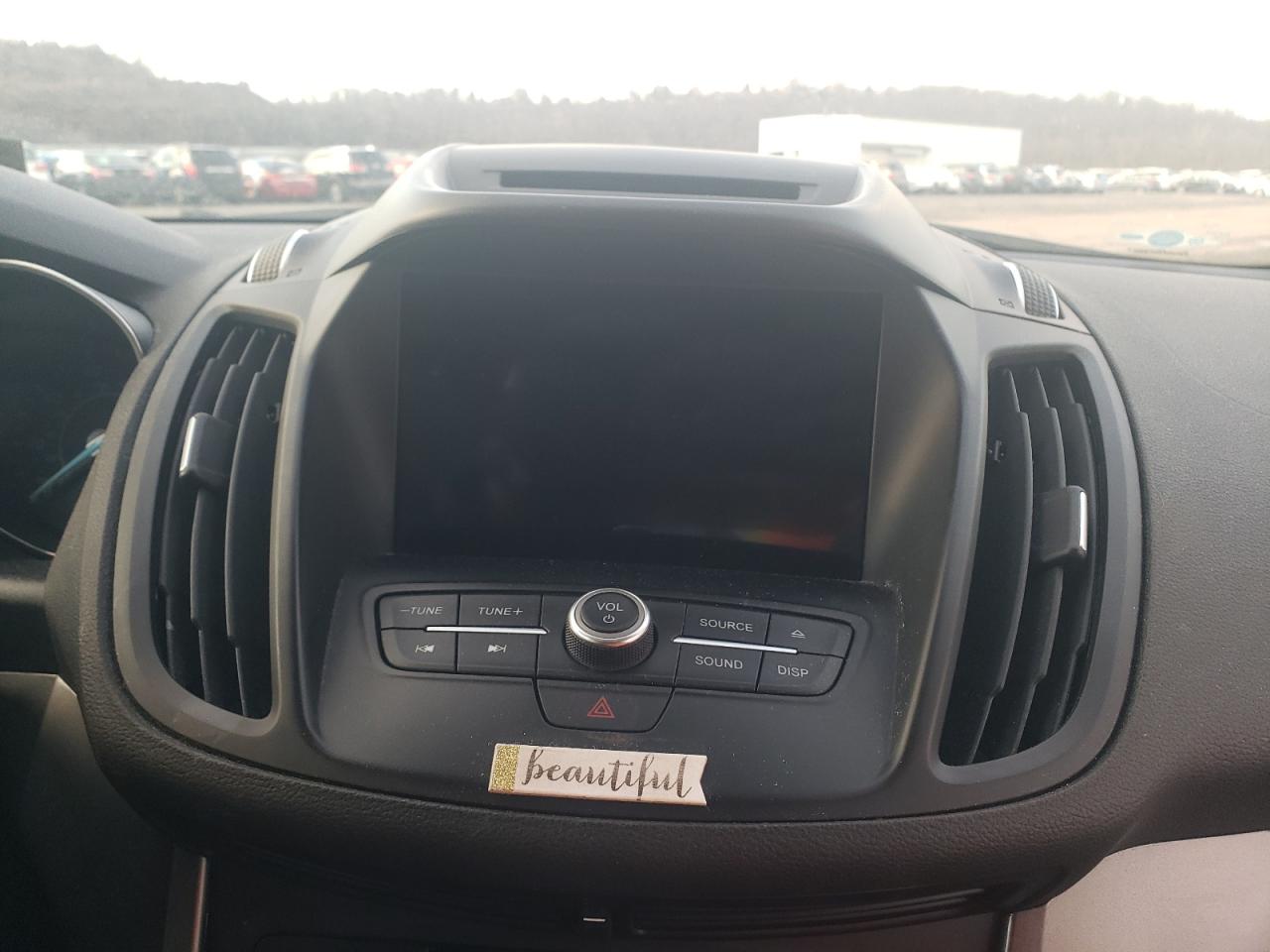 Photo 9 from auction – 2017 FORD ESCAPE SE with VIN 1FMCU9GD3HUD64671
