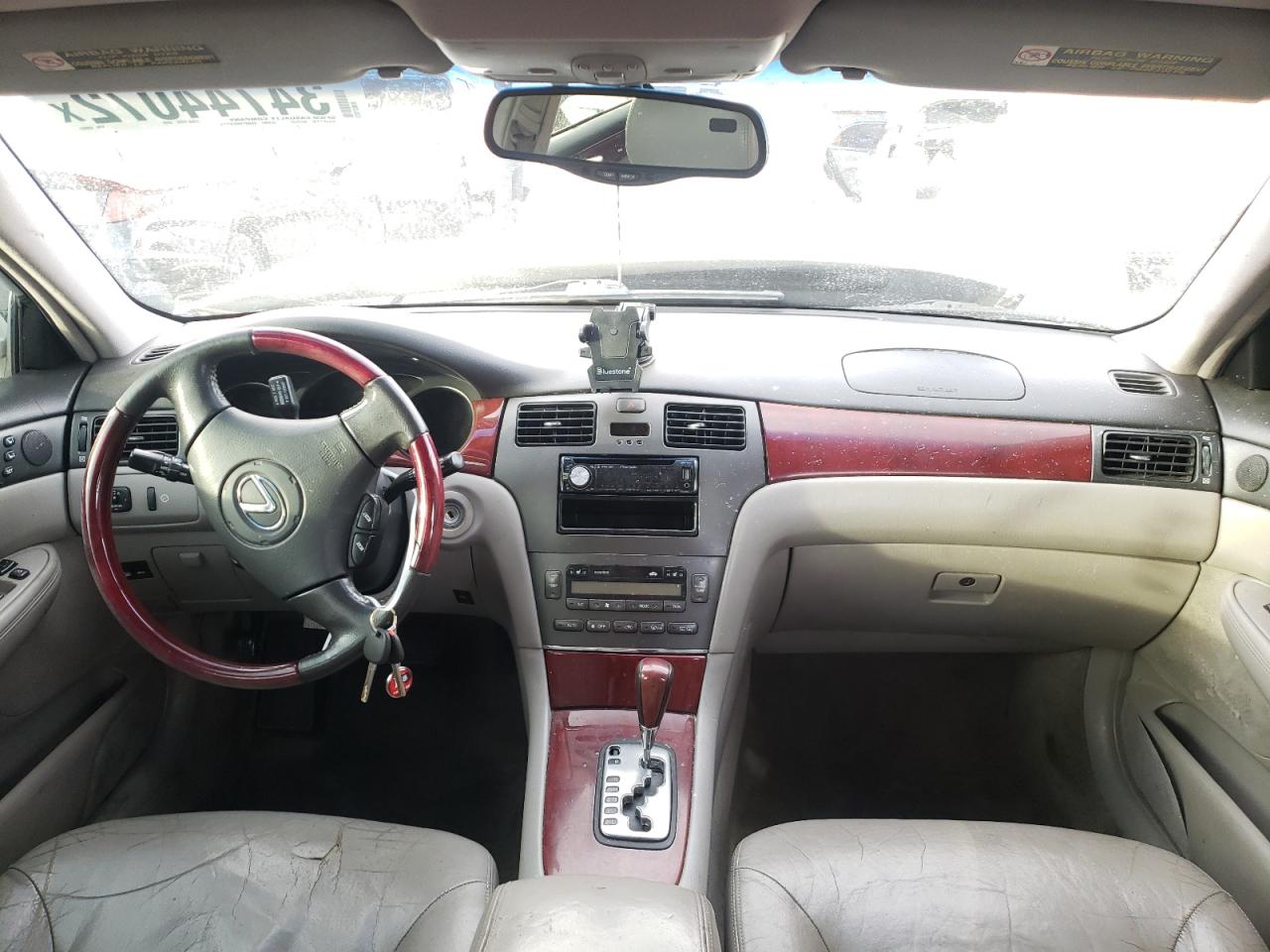 Photo 9 from auction – 2003 LEXUS ES 300 with VIN JTHBF30G530129957