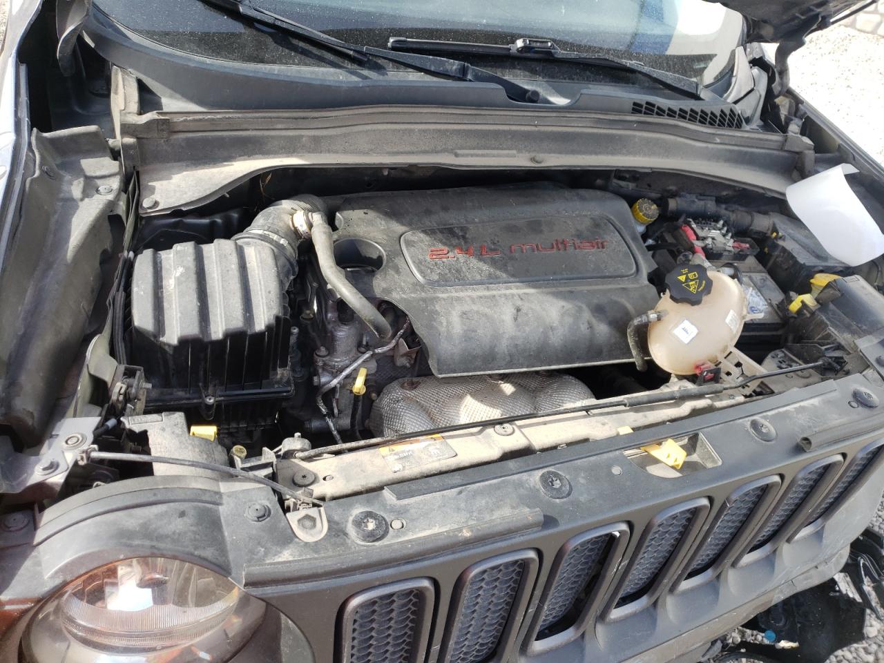 Photo 7 from auction – 2017 JEEP RENEGADE T with VIN ZACCJBCB4HPF25975
