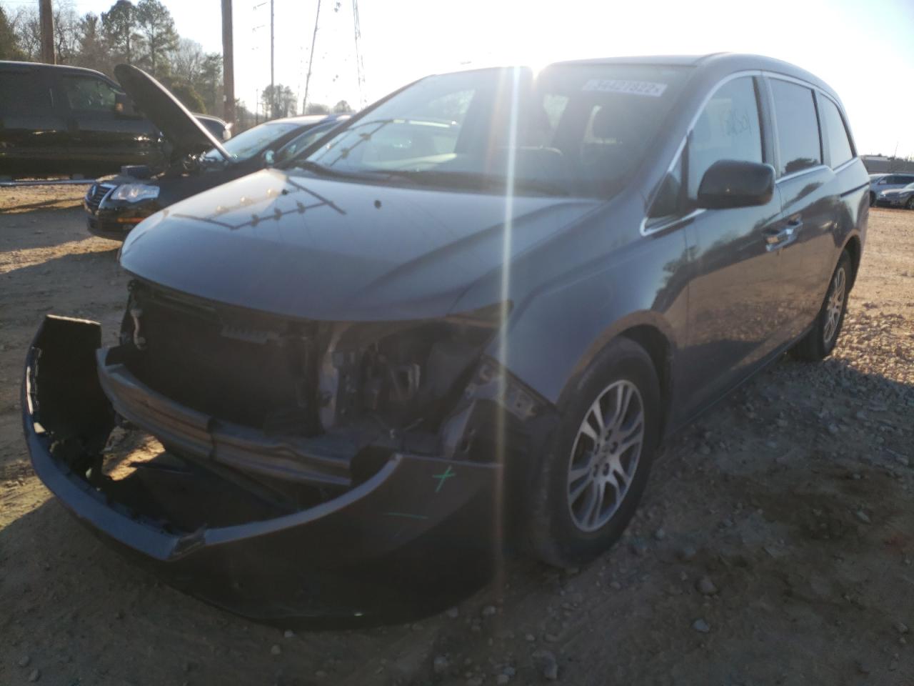 Photo 2 from auction – 2013 HONDA ODYSSEY EX with VIN 5FNRL5H44DB071972