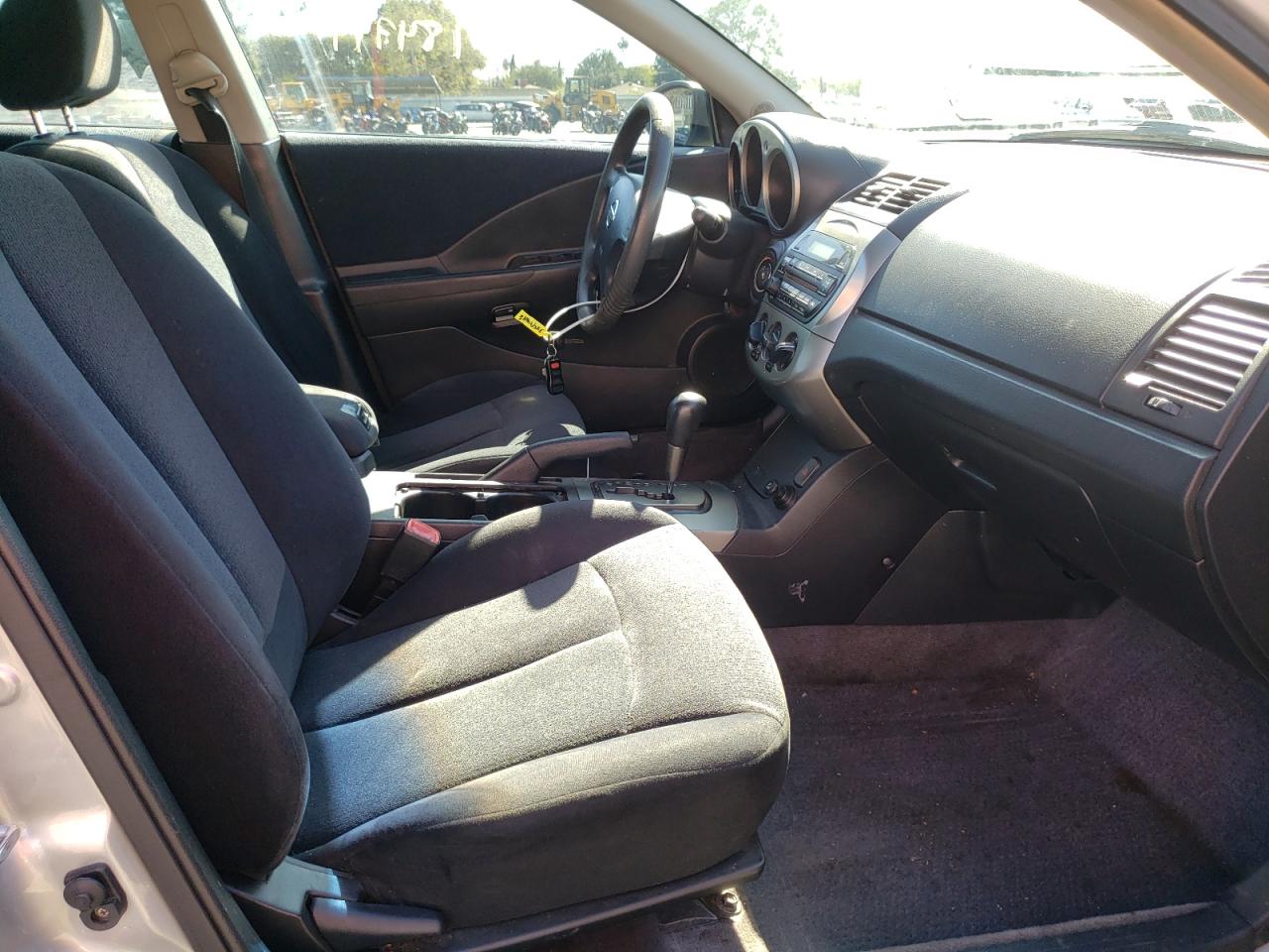 Photo 5 from auction – 2003 NISSAN ALTIMA BAS with VIN 1N4AL11D83C347538