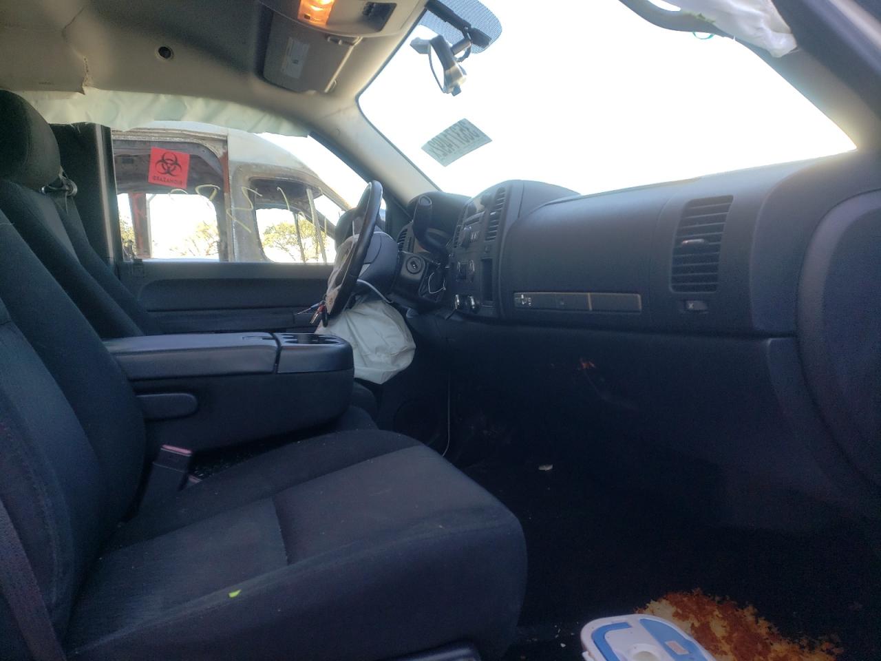 Photo 5 from auction – 2013 CHEVROLET SILVERADO with VIN 1GCRCSE08DZ395789
