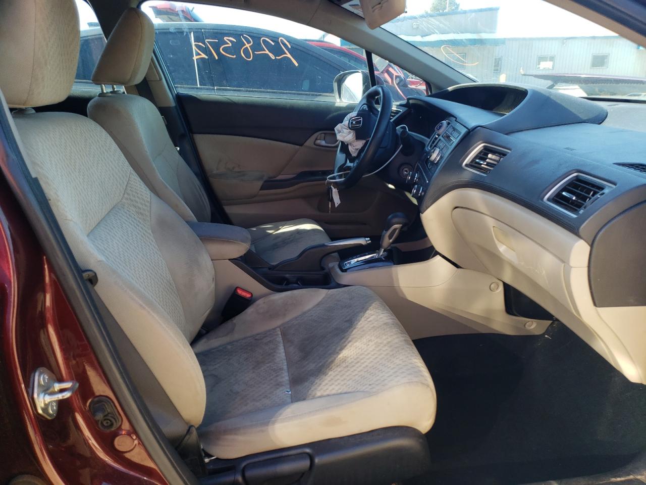 Photo 5 from auction – 2014 HONDA CIVIC LX with VIN 19XFB2F58EE052476
