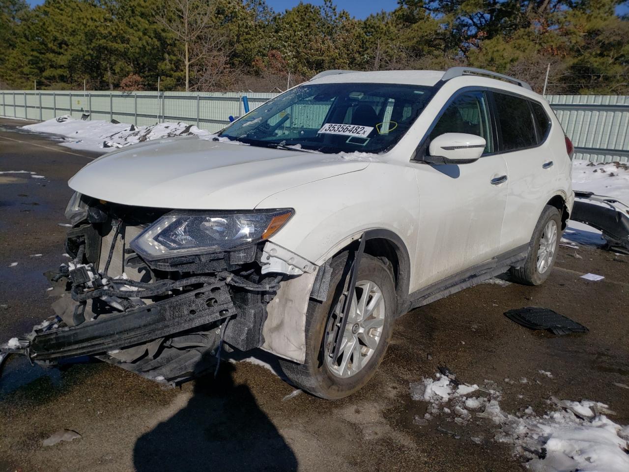 Photo 2 from auction – 2019 NISSAN ROGUE S with VIN 5N1AT2MV4KC767943