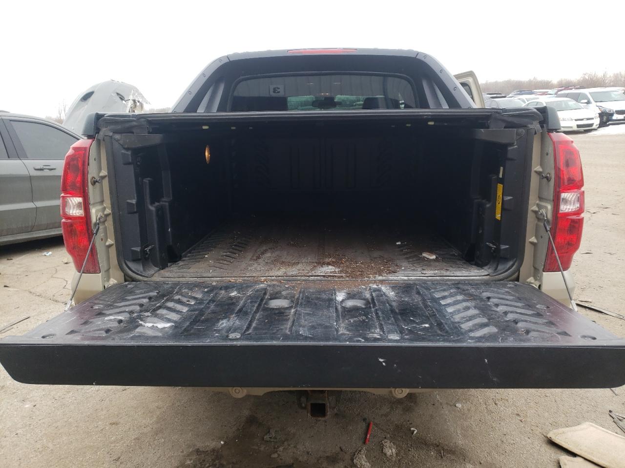 Photo 9 from auction – 2007 CHEVROLET AVALANCHE with VIN 3GNFK12397G282749