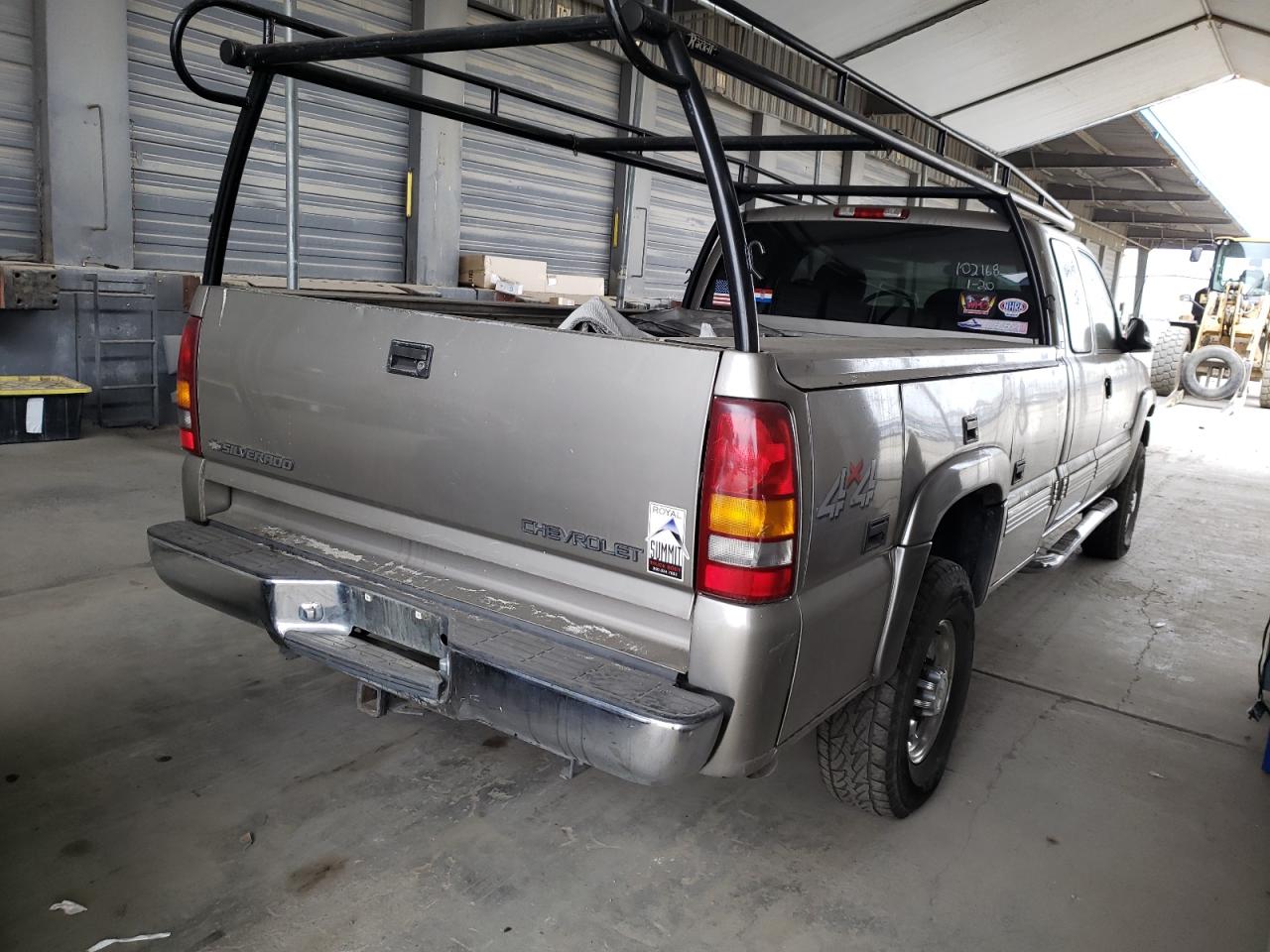 Photo 4 from auction – 2002 CHEVROLET SILVERADO with VIN 1GCHK29U92E101770