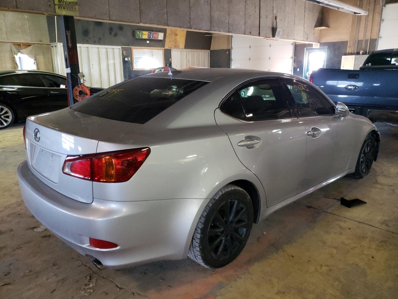 Photo 4 from auction – 2010 LEXUS IS 250 with VIN JTHCF5C2XA5042815