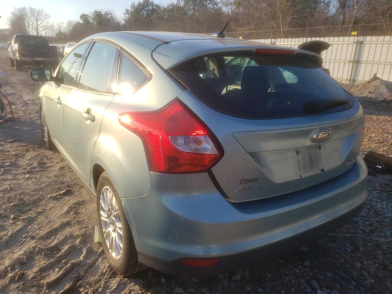 Photo 3 from auction – 2012 FORD FOCUS SE with VIN 1FAHP3K26CL397642