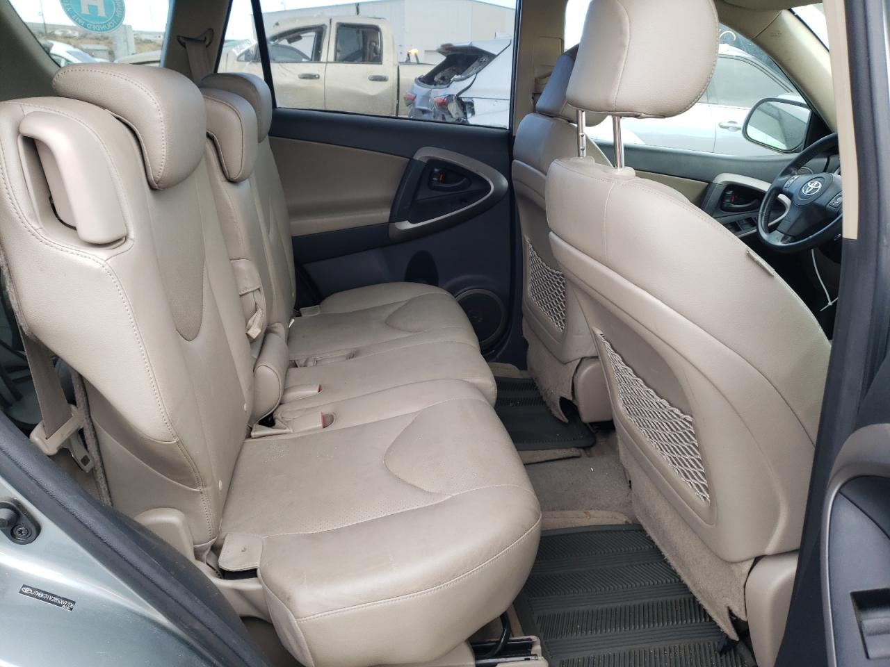 Photo 6 from auction – 2008 TOYOTA RAV4 LIMIT with VIN JTMBK31V285069706