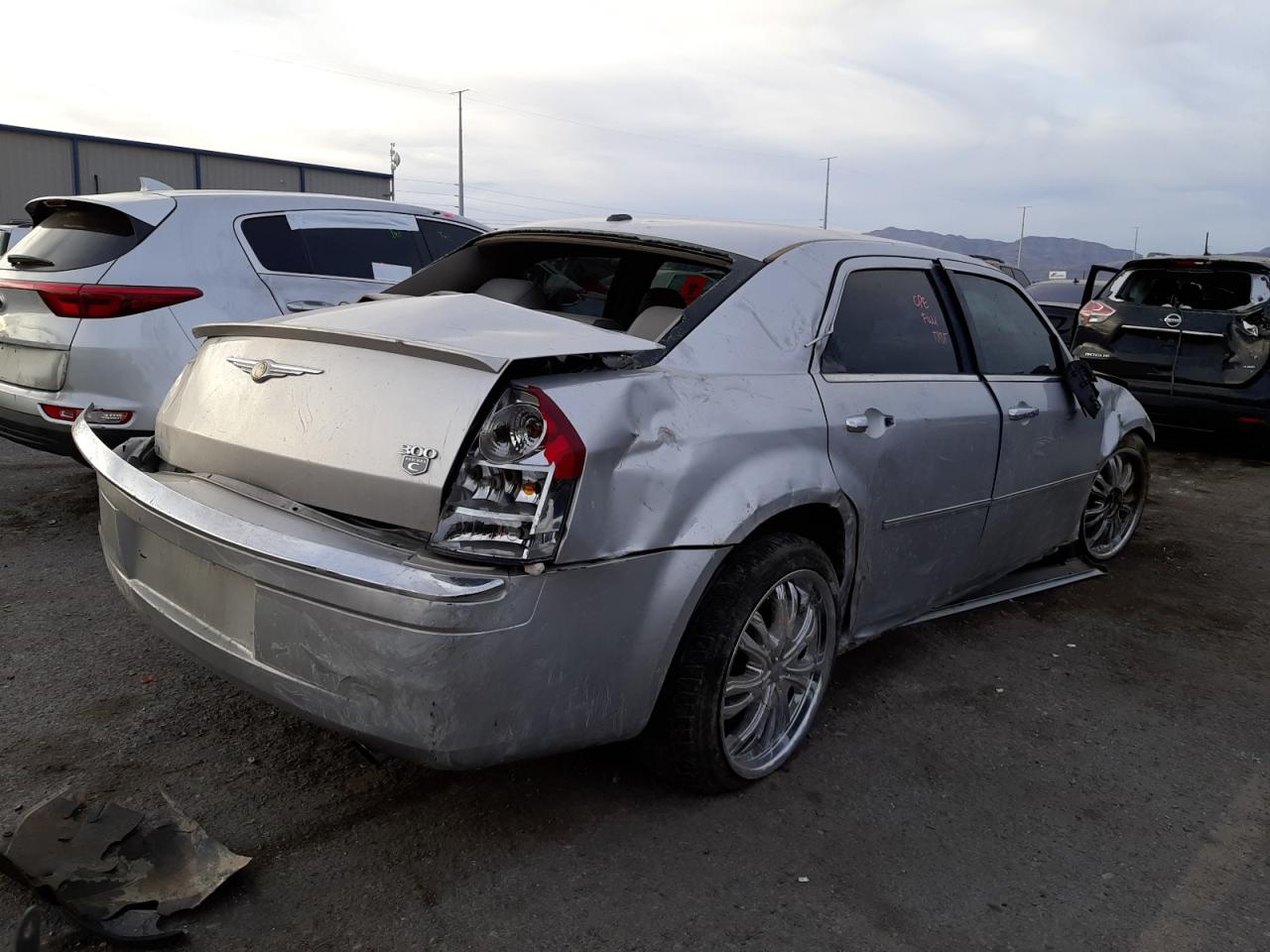 Photo 4 from auction – 2006 CHRYSLER 300C with VIN 2C3KA63H26H515486