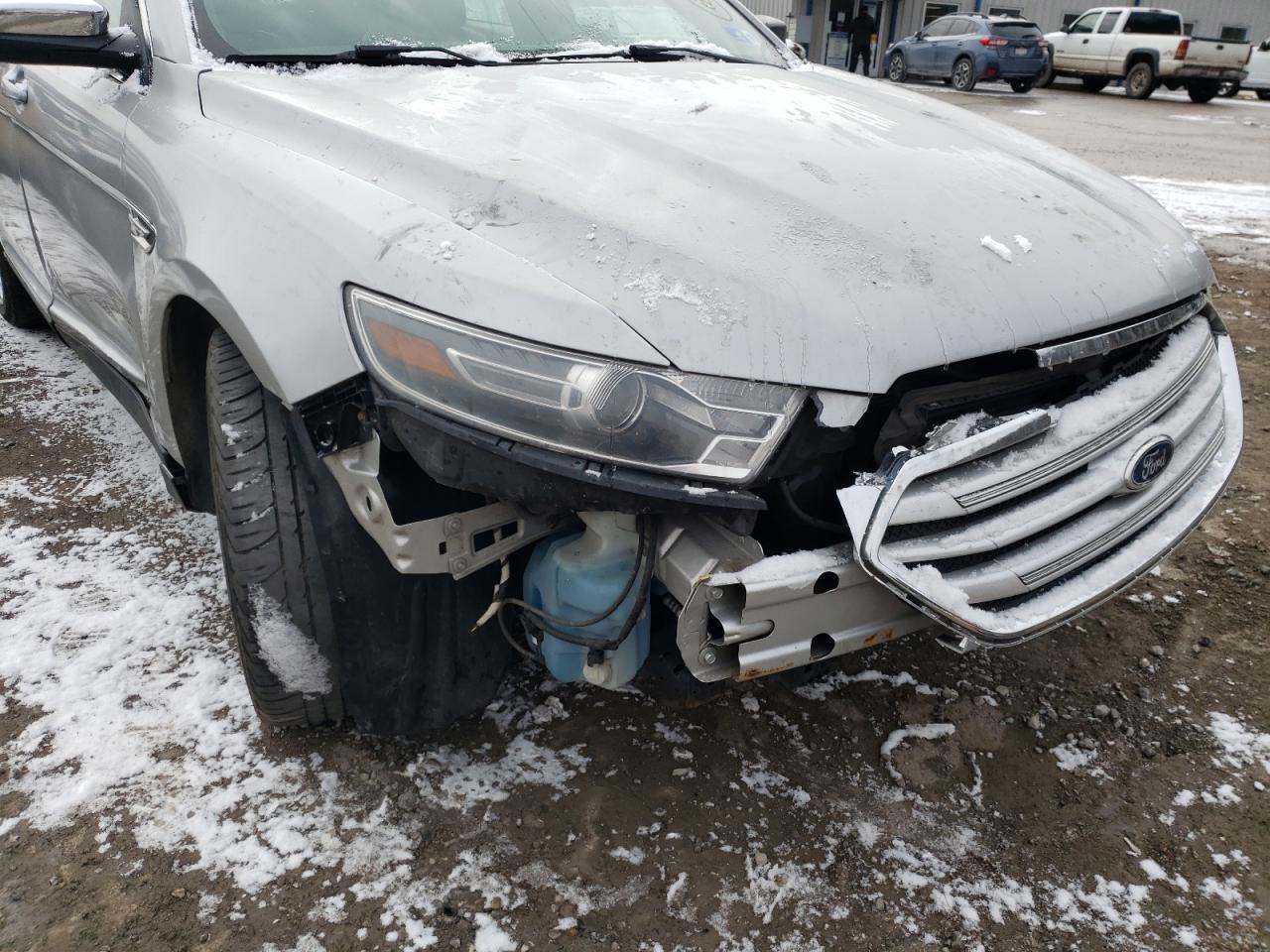 Photo 9 from auction – 2015 FORD TAURUS LIM with VIN 1FAHP2F84FG152215