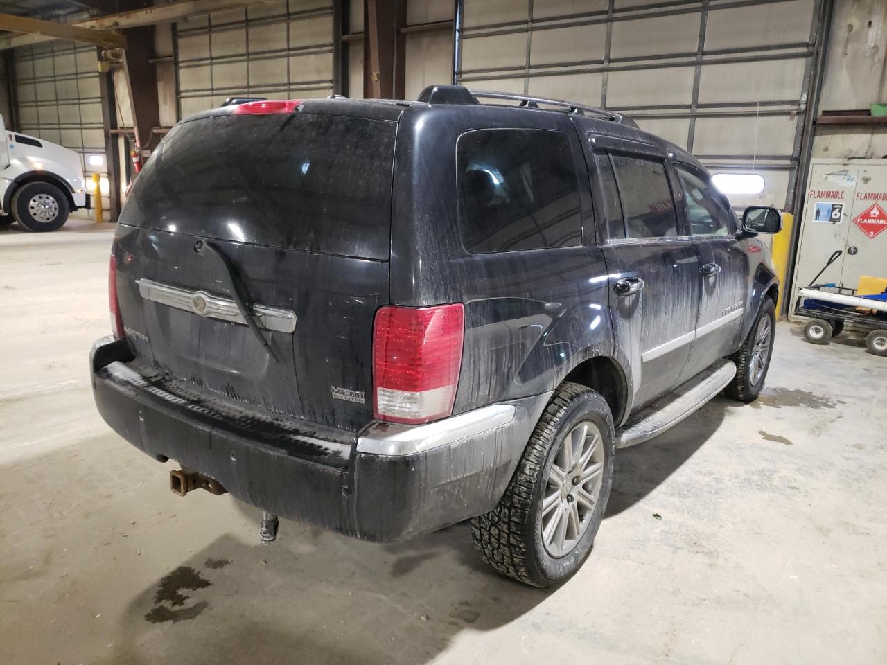 Photo 4 from auction – 2007 CHRYSLER ASPEN LIMI with VIN 1A8HW582X7F582855