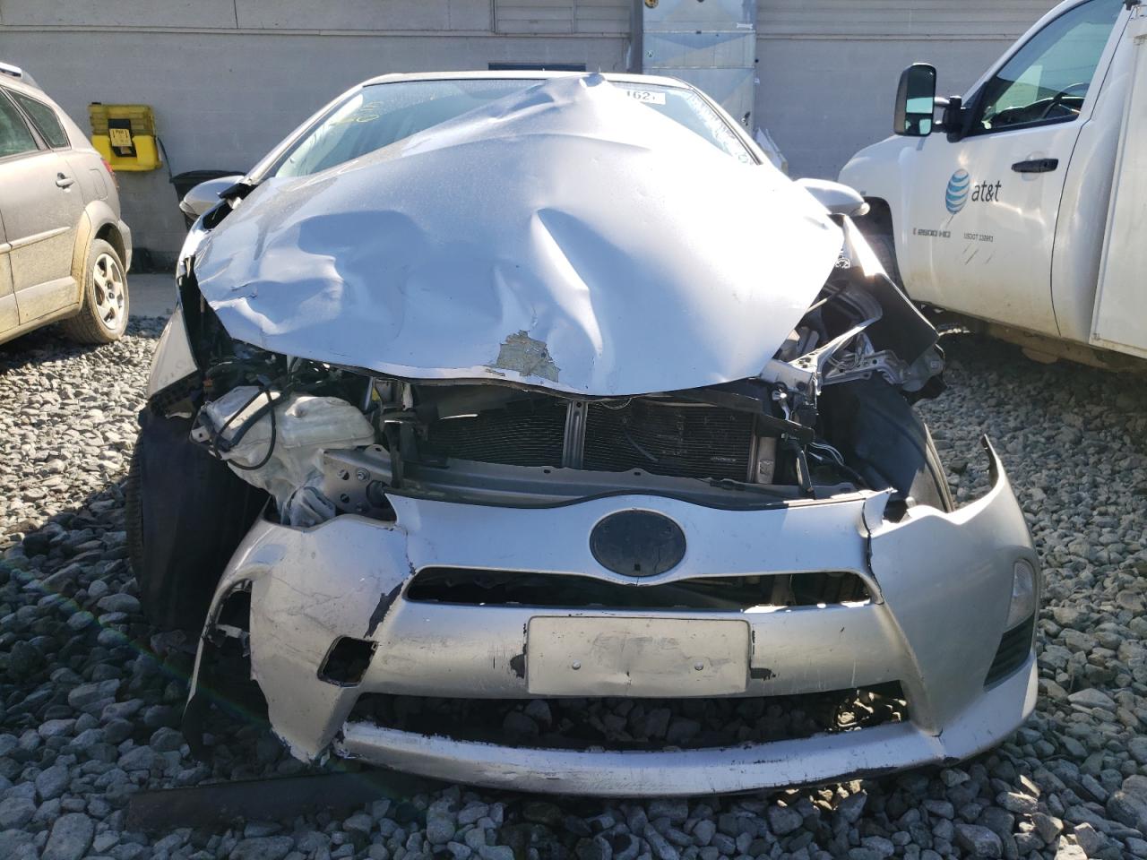 Photo 9 from auction – 2012 TOYOTA PRIUS C with VIN JTDKDTB35C1509988