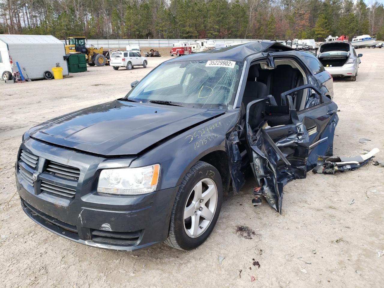 Photo 2 from auction – 2008 DODGE MAGNUM with VIN 2D4FV47TX8H170329