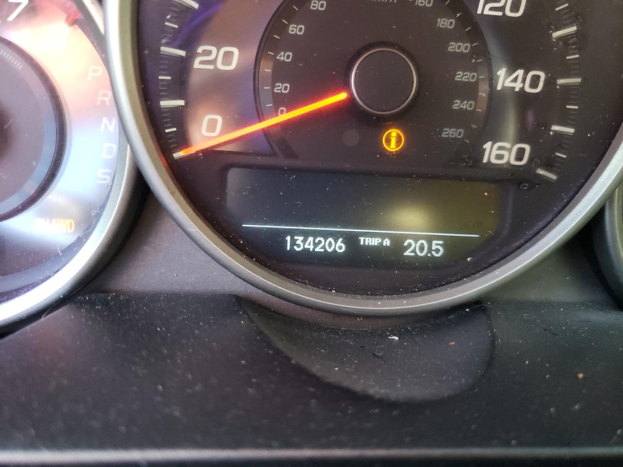 Photo 8 from auction – 2010 ACURA RL with VIN JH4KB2F62AC002812