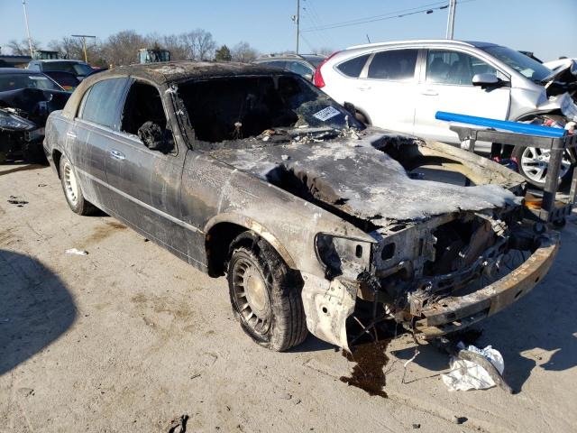 Photo 3 from auction – 2000 LINCOLN TOWN CAR E with VIN 1LNHM81W8YY937230