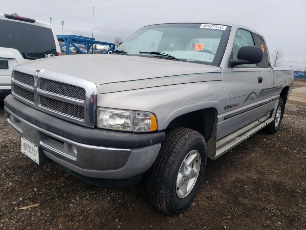 Photo 2 from auction – 1998 DODGE RAM 1500 with VIN 1B7HF13Y1WJ250715