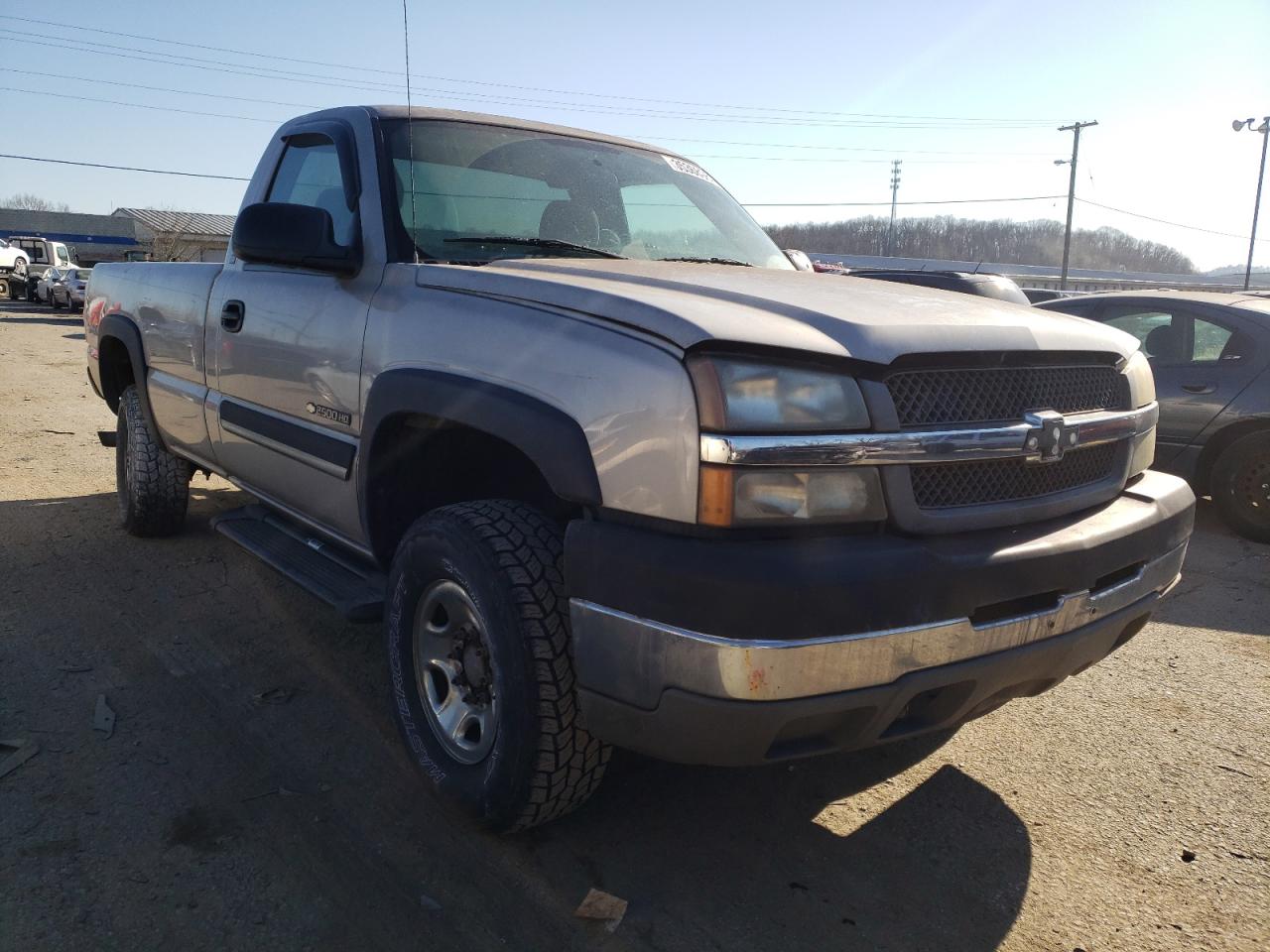 CHEVROLET SILVERADO 2004 with VIN 1GCHK24U84E165728 - Photo from auction