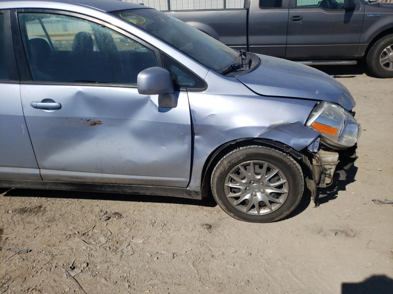 Photo 9 from auction – 2010 NISSAN VERSA S with VIN 3N1BC1CP0AL414966